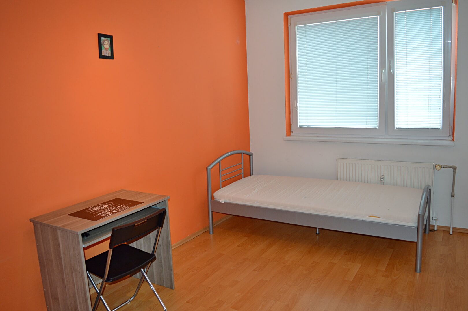 Predané-  zrekonštruovaný zariadený 4 izbový byt v príjemnej lokalite Petržalky na Holíčskej-7