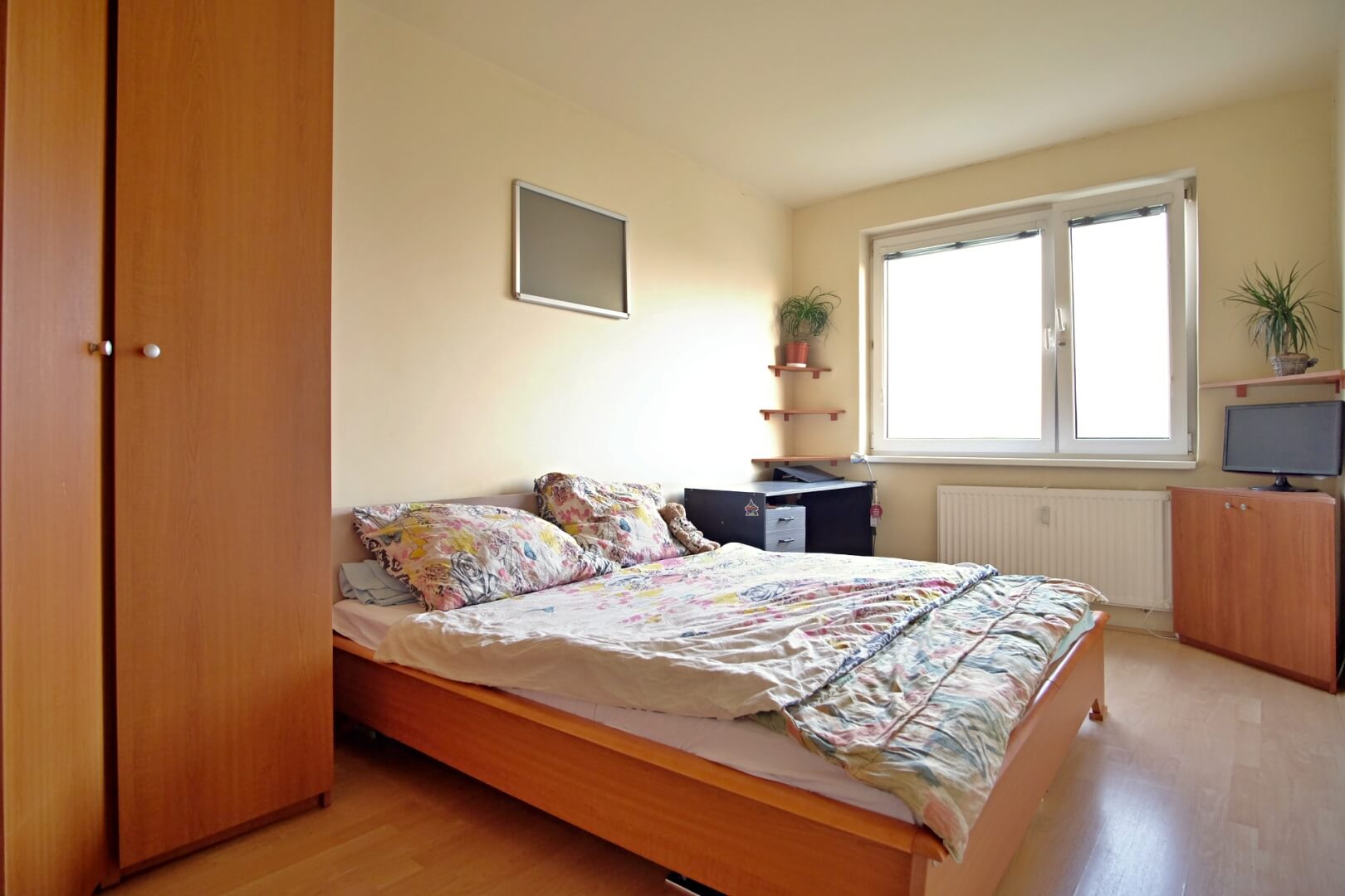PREDANÉ – Na predaj zariadený 4 izbový byt po čiastočnej rekonštrukcii Bratislava- Petržalka.-4