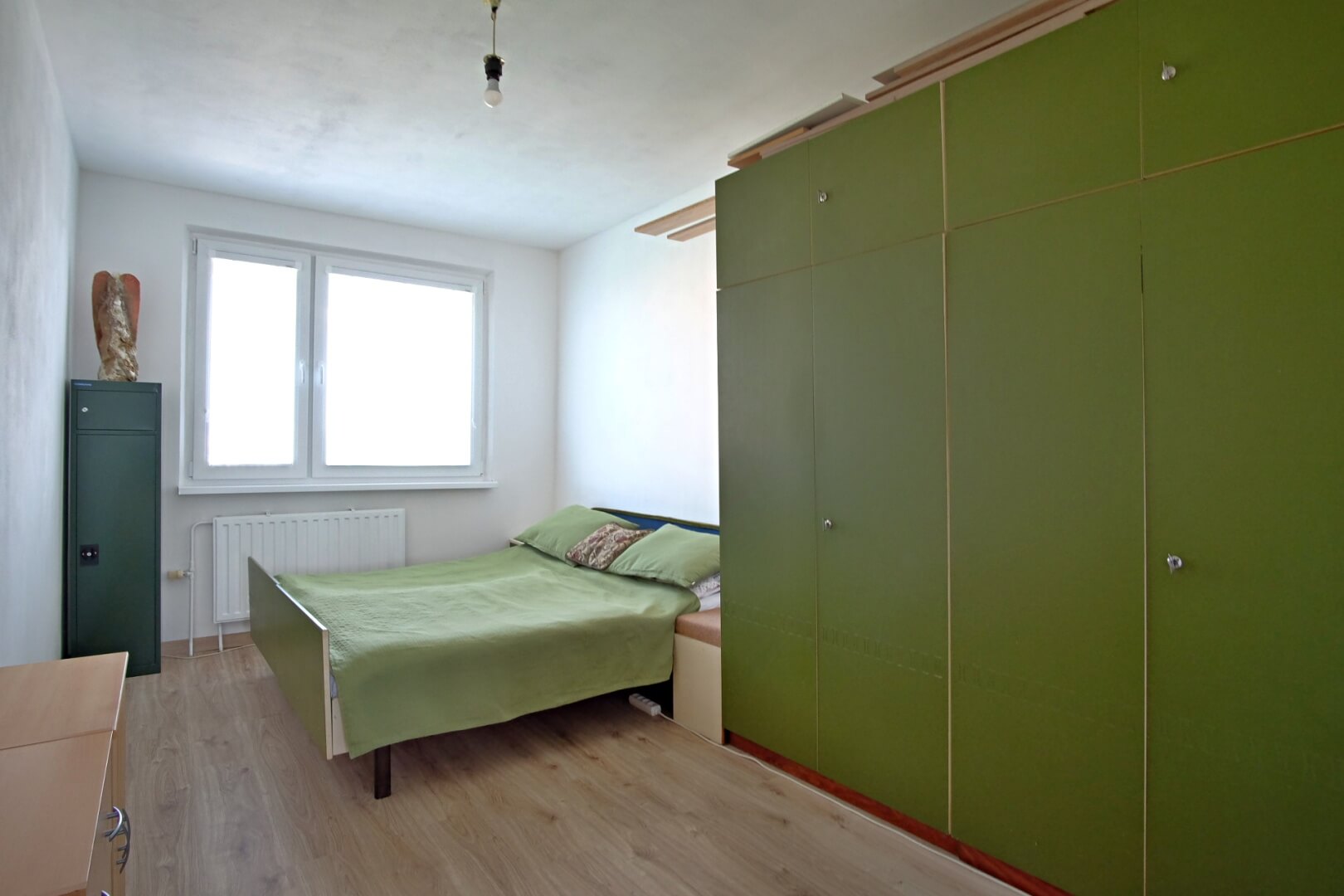 PREDANÉ – Na predaj príjemný 4 izbový byt v lokalite plnej zelene na Vyšehradskej ulici Bratislava- Petržalka.-7