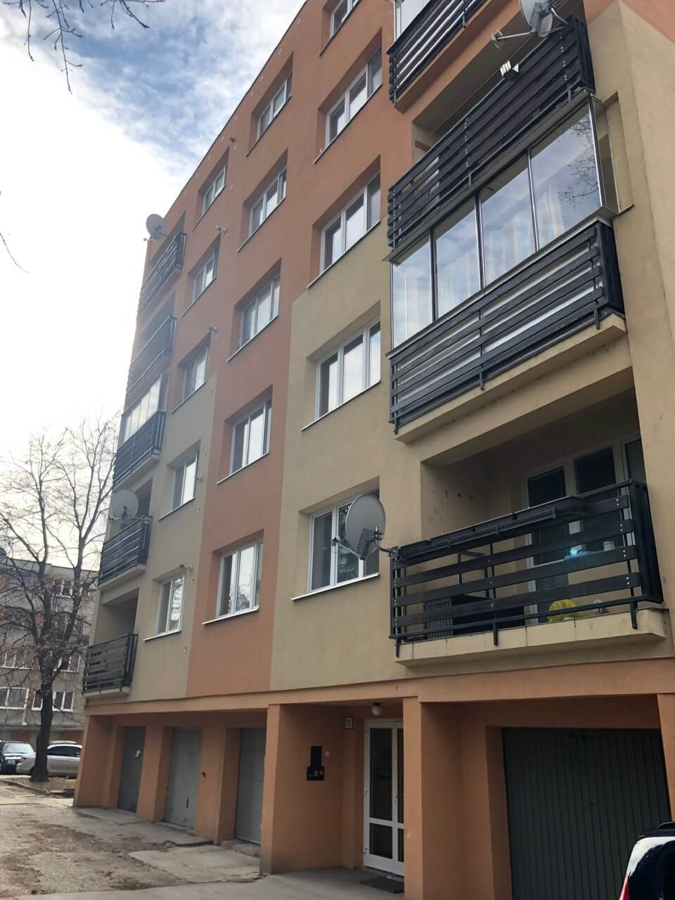 Predaný: Exkluzívne na predaj 3 izb. byt, 81,7m2, balkón 5 m2, pivnica 6m2, garáž, Dunajská Lužná, ulica Brezová-29