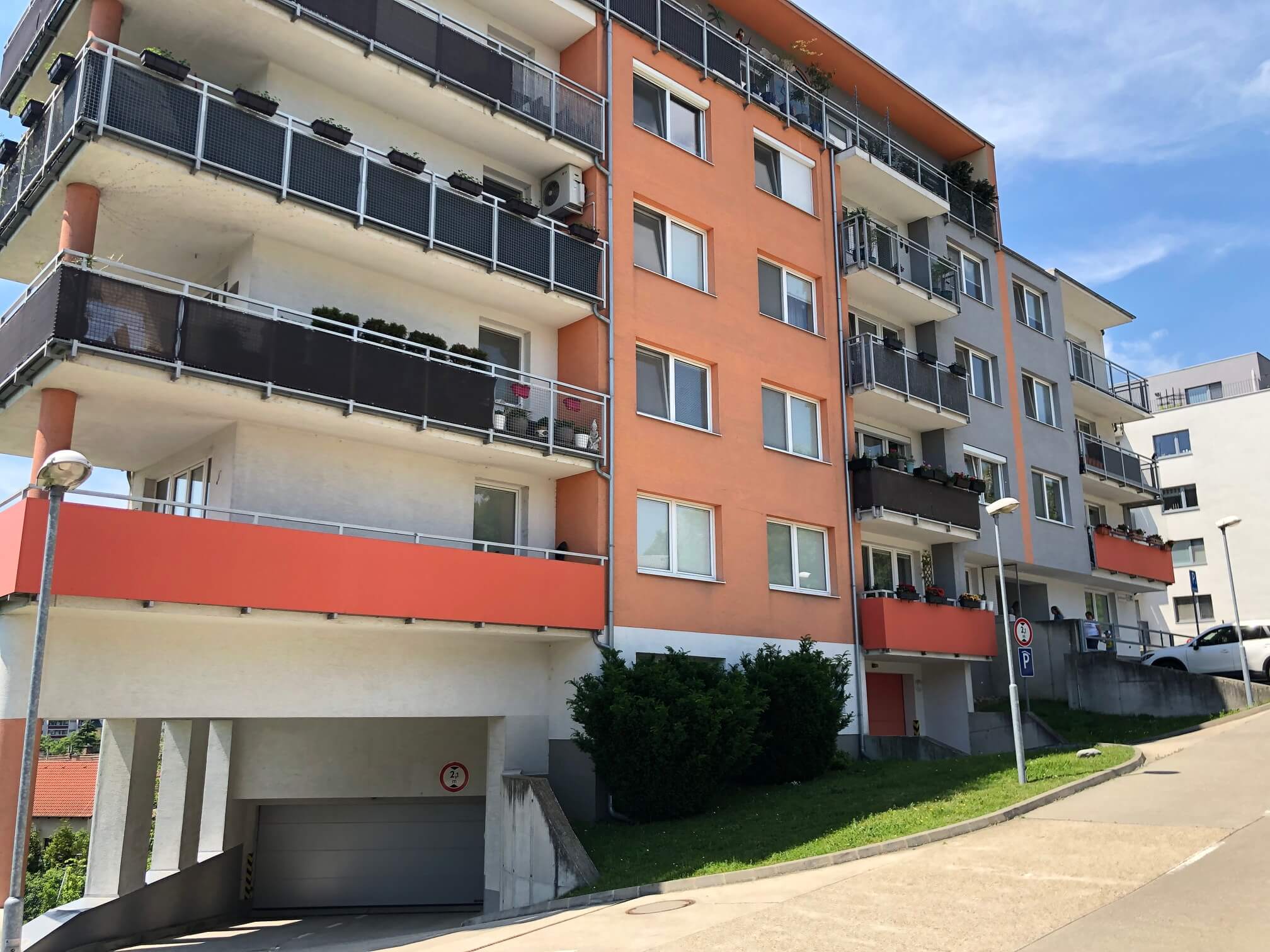 Predané: 3 izbový byt, novostavba, 72,25m2, loggia 4,82m2, Staré Grunty, Karlovka, garážové státie-64