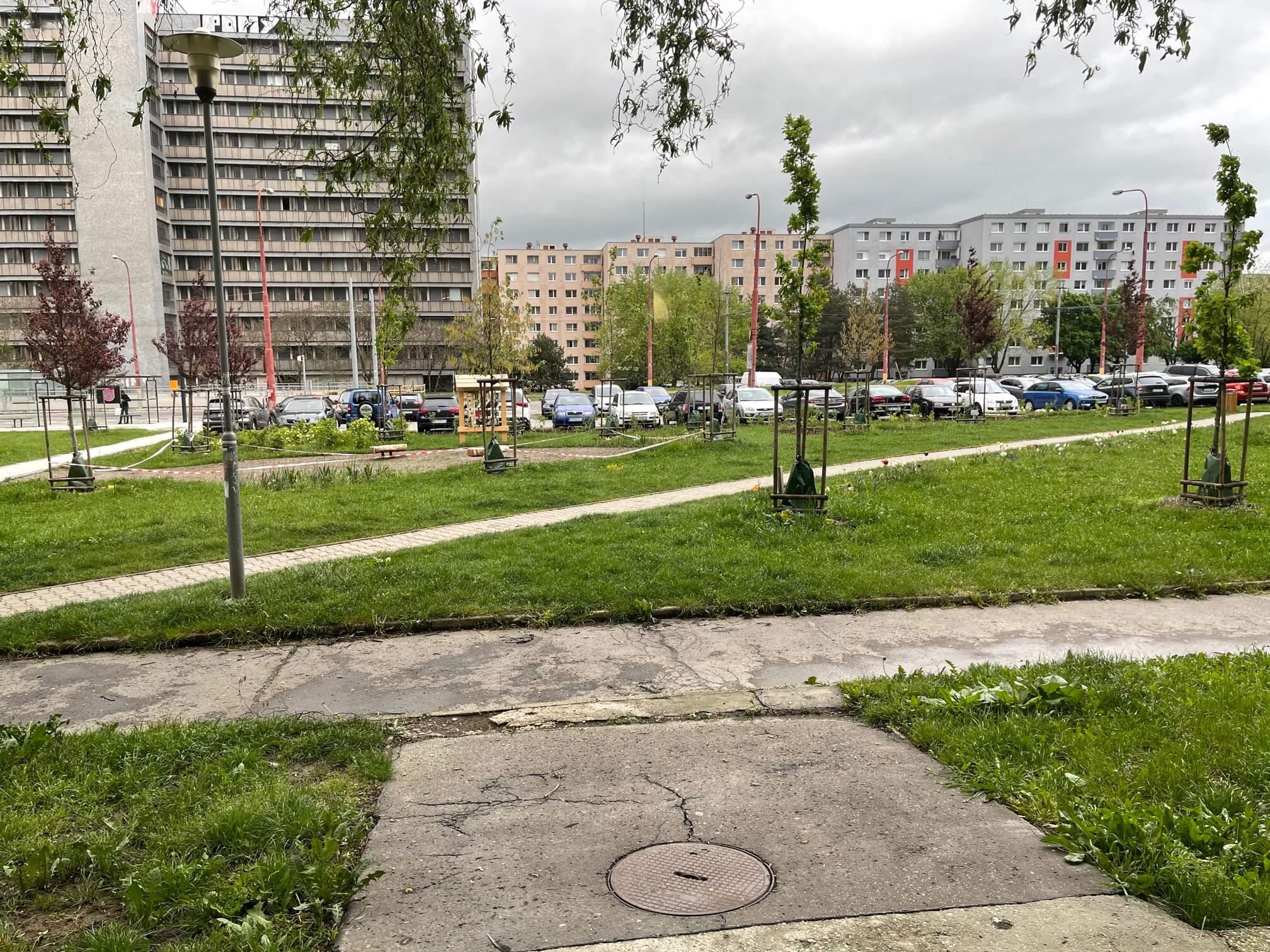 Predané: Exkluzívne na predaj zrekonštruovaný 2 izbový byt, 48m2, Fedáková 12, Dúbravka, pri OC Saratov-1