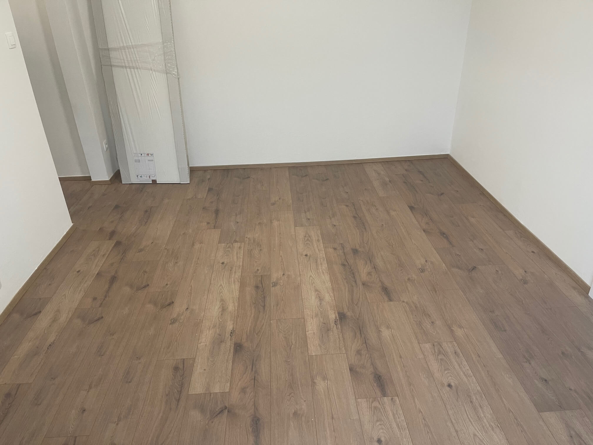 Predané: Exkluzívne na predaj zrekonštruovaný 2 izbový byt, 48m2, Fedáková 12, Dúbravka, pri OC Saratov-10
