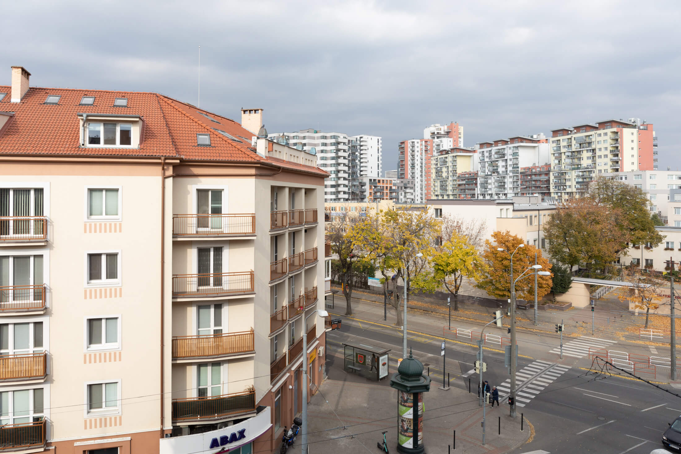Exkluzívne na predaj 4 izbový byt, pôvodny stav, 92m2, Zahradnícka 52 – Ružinov-31