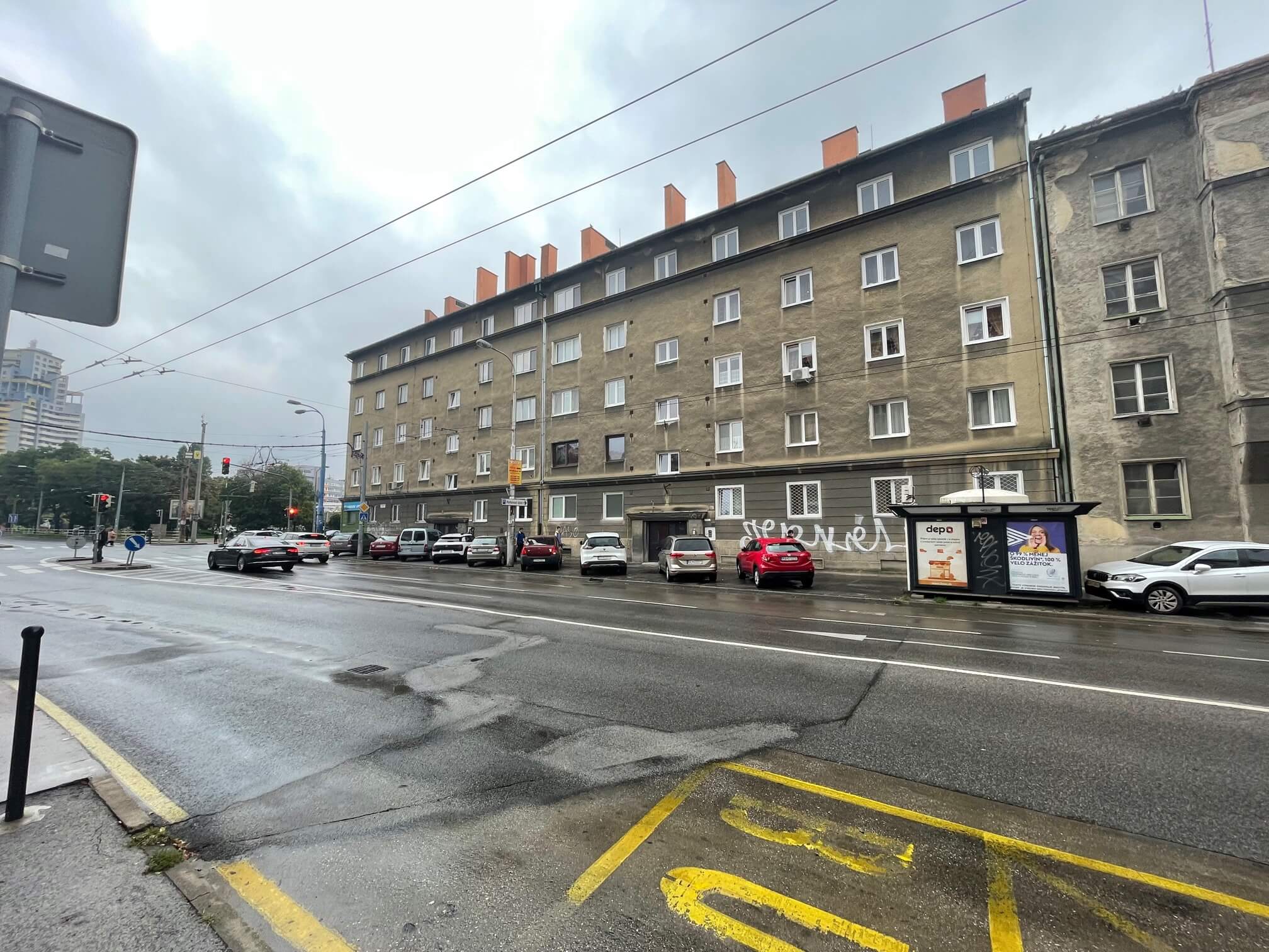 Predaný: Exkluzívne na predaj 4 izbový byt, pôvodny stav, 92m2, Zahradnícka 52 – Ružinov-38