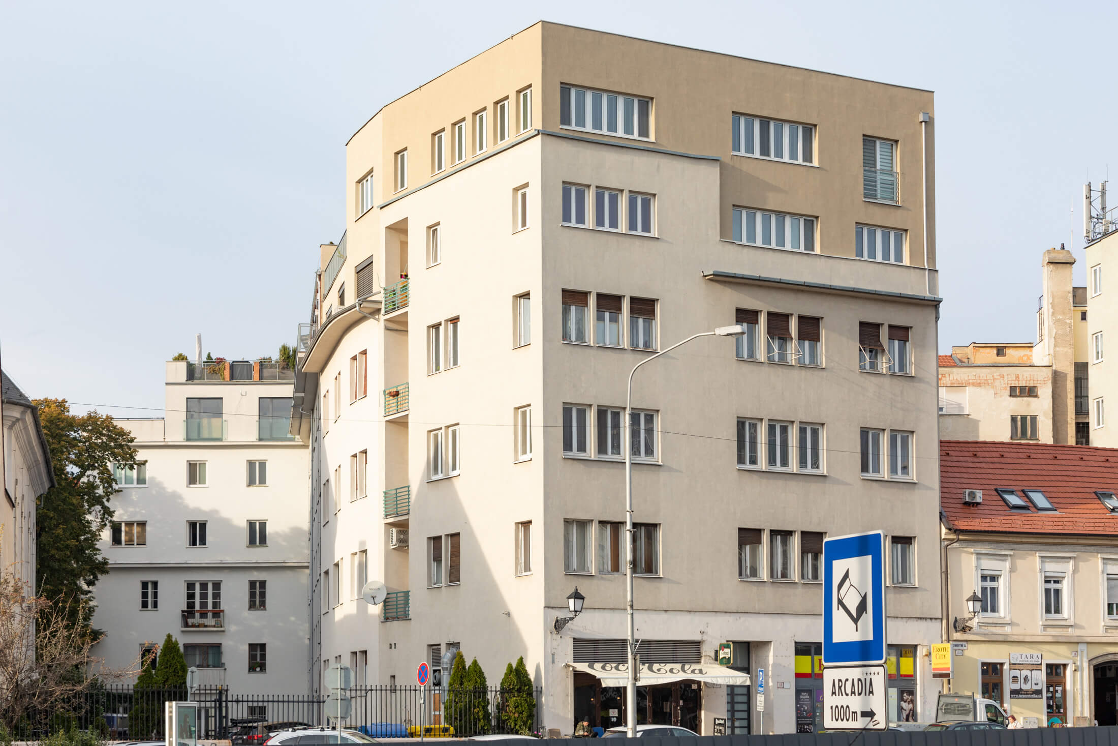 Exkluzívna novostavba na predaj, 3 izbový luxusný byt, Staré Mesto, Konventná, úžitková 146,18m2, najvyššie poschodie, výhľad na celú Bratislavu-16