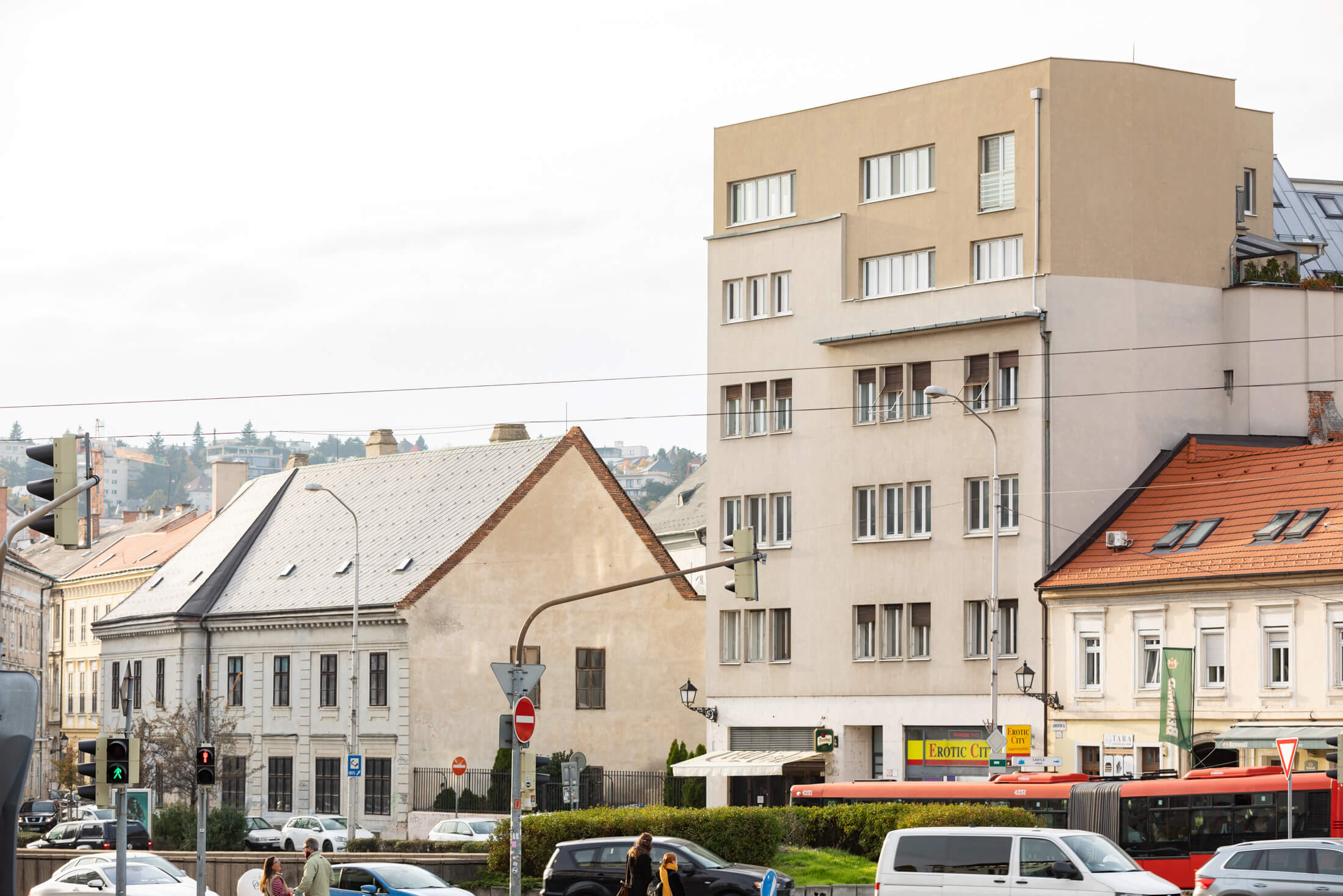Exkluzívna novostavba na predaj, 3 izbový luxusný byt, Staré Mesto, Konventná, úžitková 146,18m2, najvyššie poschodie, výhľad na celú Bratislavu-10