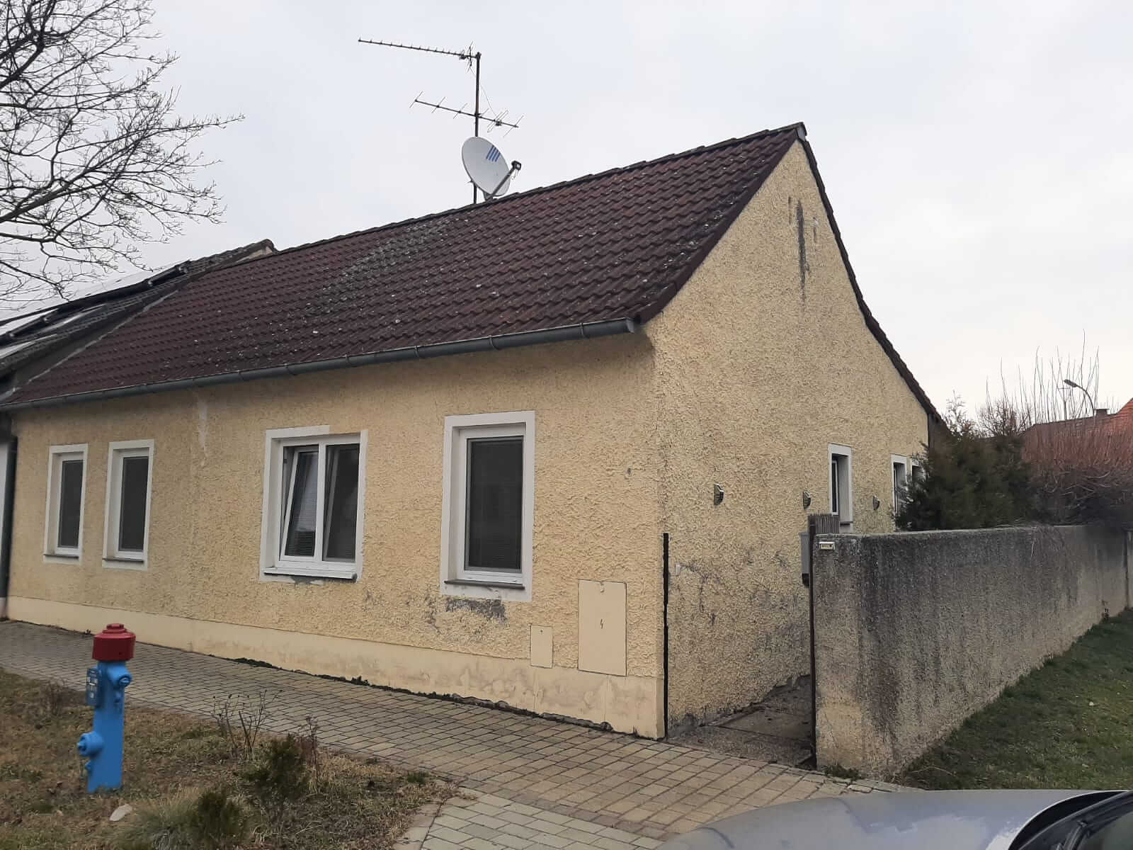 Predaj Rodinného domu v Zurndorfe, Rakúsko, len 22km od BA, 3 izbový, obytná 78m2, pozemok 385m2-3