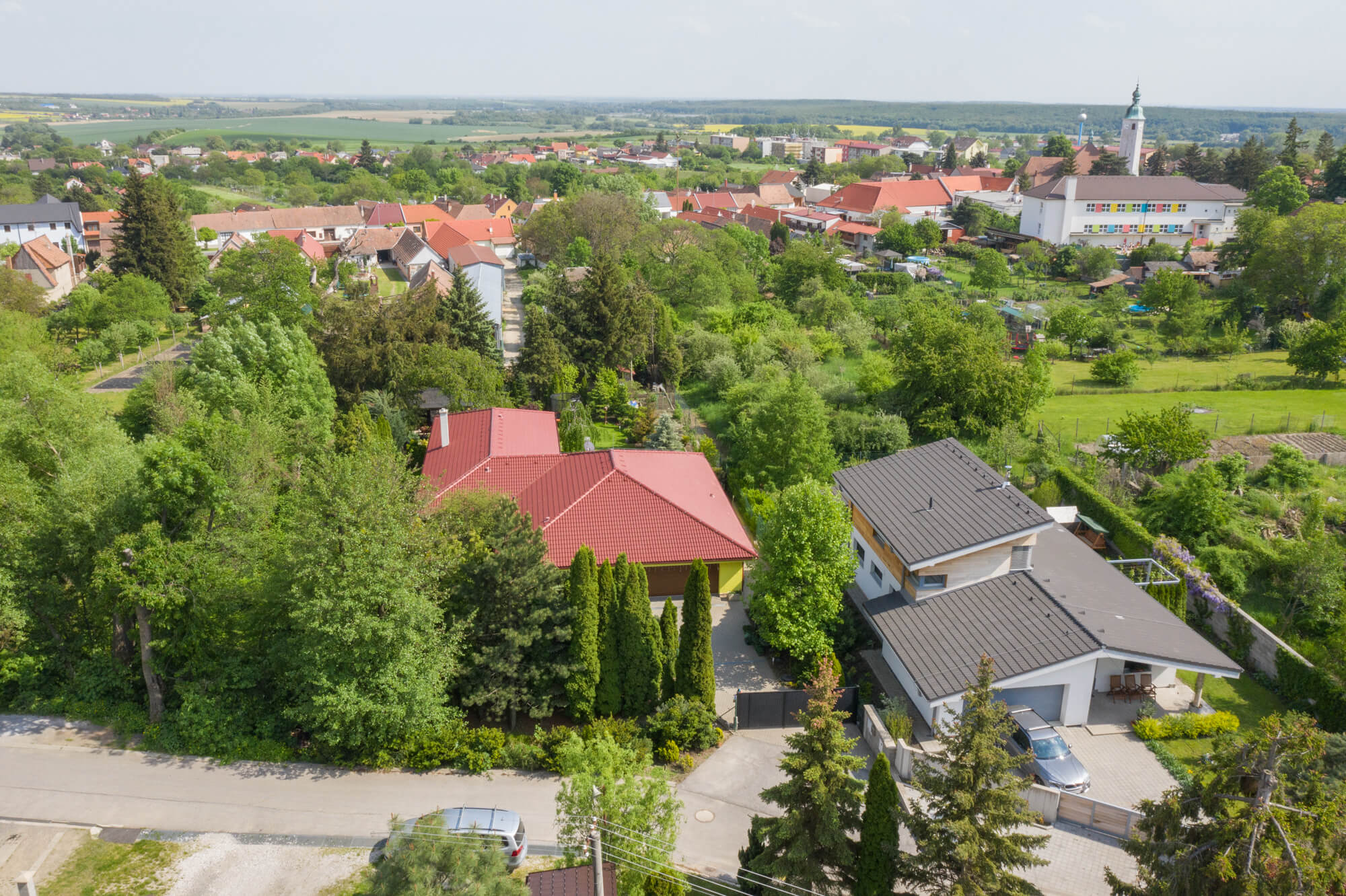 Rodinný dom v obci Častá, 4 izbový, úžitková plocha 213,05m2, pozemok 1687m2, garáž-8