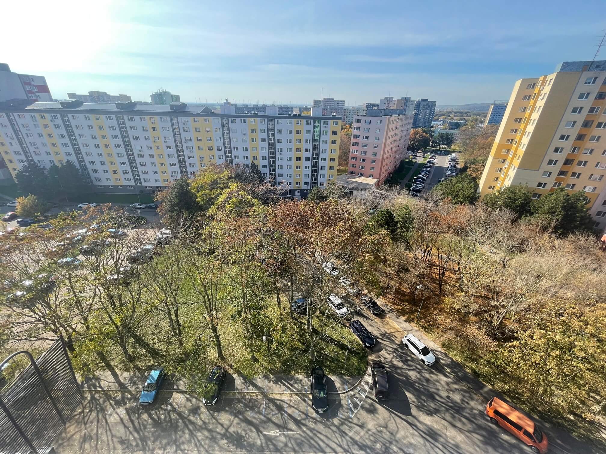 Na predaj 3 izbový byt, úžitková 68,50m2, Znievska 13, 9 nadzemné podlažie, v Petržalke oproti Draždiaku-18